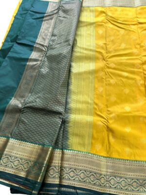 3256126